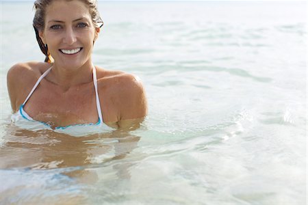 patauger - Femme natation, portrait Photographie de stock - Premium Libres de Droits, Code: 632-05816235