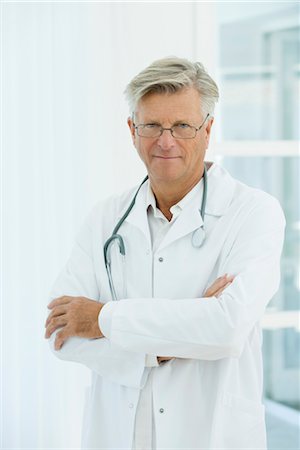 simsearch:695-05771248,k - Male doctor, portrait Stock Photo - Premium Royalty-Free, Code: 632-05816377