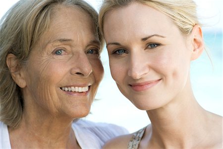 dimpled - Mother with adult daughter, portrait Stock Photo - Premium Royalty-Free, Code: 632-05816862
