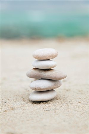 stacking - Stacked pebbles Foto de stock - Sin royalties Premium, Código: 632-05816899