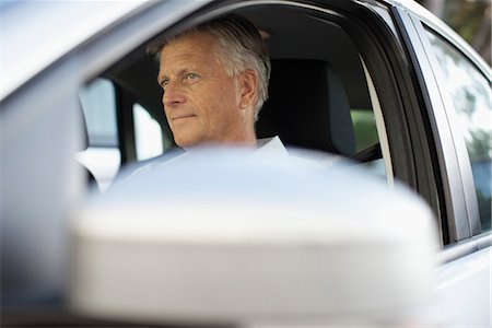 driver (vehicle, male) - Man driving car, cropped Foto de stock - Sin royalties Premium, Código: 632-05816938