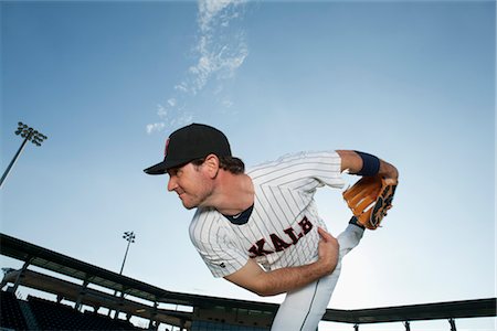 Joueur de baseball pitching Photographie de stock - Premium Libres de Droits, Code: 632-05991343