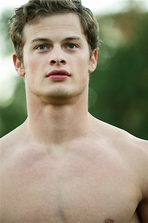 simsearch:632-05991270,k - Barechested young man, portrait Stock Photo - Premium Royalty-Free, Code: 632-05991367