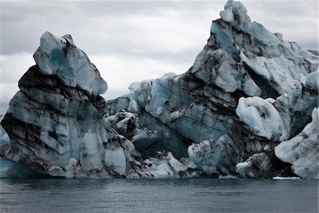 Iceberg in Jokulsarlon glacial lagoon, Iceland Foto de stock - Sin royalties Premium, Código: 632-06029665