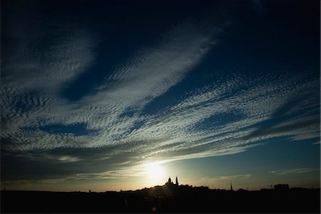 sacre coeur paris france nobody - Sun setting over Paris, France Stock Photo - Premium Royalty-Free, Code: 632-06029780