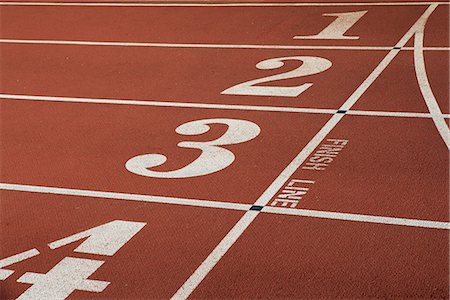 simsearch:632-05991758,k - Running track lanes Fotografie stock - Premium Royalty-Free, Codice: 632-06118422