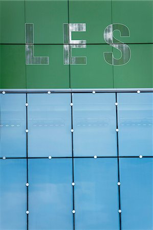 Mur de verre, recadrée Photographie de stock - Premium Libres de Droits, Code: 632-06118903