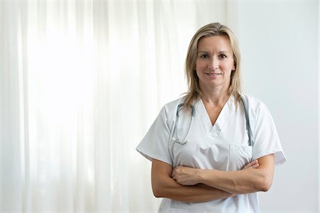 Nurse, portrait Foto de stock - Sin royalties Premium, Código: 632-06317677