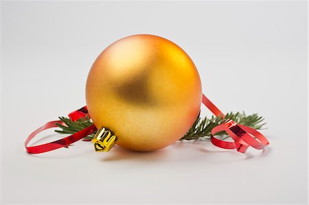 décoration de l'arbre de noël - Ornement de Noël Photographie de stock - Premium Libres de Droits, Code: 632-06354390