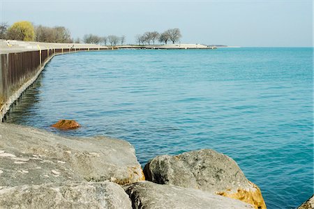 simsearch:632-06404764,k - Rive du lac Michigan, Chicago vue sur le lac Photographie de stock - Premium Libres de Droits, Code: 632-06404747
