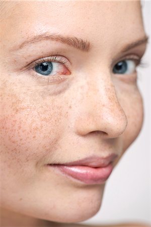 face beauty - Young woman, close-up portrait Stock Photo - Premium Royalty-Free, Code: 632-07495085