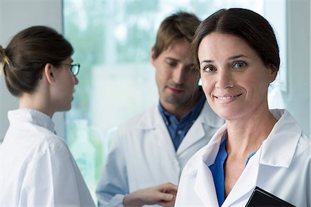 female team of three - Scientist in laboratory, portrait Stock Photo - Premium Royalty-Free, Code: 632-08001732