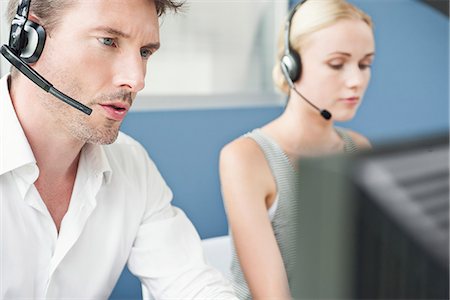 sales training - Working in call center Photographie de stock - Premium Libres de Droits, Code: 632-08001747