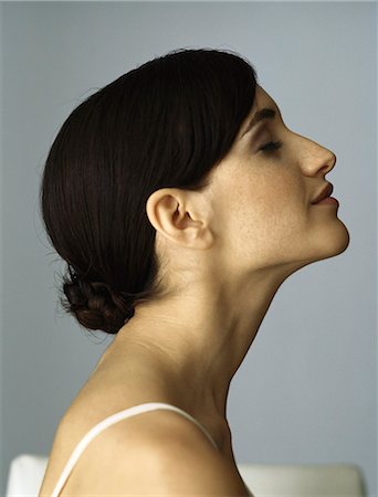 elegant female profile silhouette - Woman with chignon, eyes closed, profile Stock Photo - Premium Royalty-Free, Code: 632-08130104
