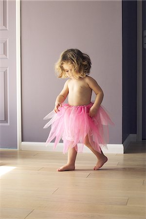 dressed up - Little girl wearing pink tutu Stock Photo - Premium Royalty-Free, Code: 632-08227424