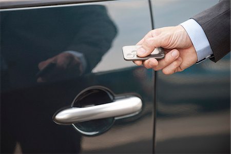 Keyless entry to car Photographie de stock - Premium Libres de Droits, Code: 632-08227543