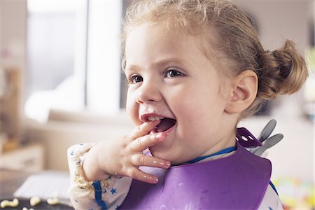 simsearch:632-06317738,k - Little girl with fingers in mouth Stock Photo - Premium Royalty-Free, Code: 632-08227806