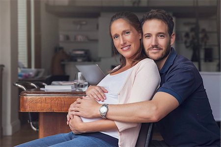 erwartungsvoll - Pregnant couple, portrait Foto de stock - Sin royalties Premium, Código: 632-08545927