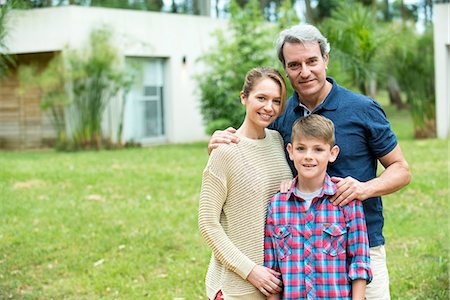 Family together outdoors, portrait Stock Photo - Premium Royalty-Free, Code: 632-09021491