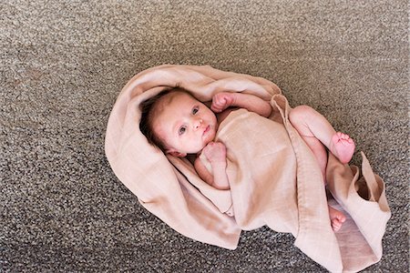 simsearch:632-07674737,k - New born baby wrapped in towel Stock Photo - Premium Royalty-Free, Code: 632-09039877