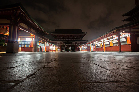 simsearch:400-04794378,k - AsakUSA Kannon Temple at dusk Foto de stock - Royalty Free Premium, Número: 632-09273096