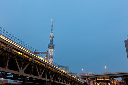 simsearch:632-09273180,k - Tokyo Sky Tree at dusk Stock Photo - Premium Royalty-Free, Code: 632-09273112
