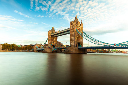Tower Bridge over Thames River Stock Photo - Premium Royalty-Free, Code: 632-09273137
