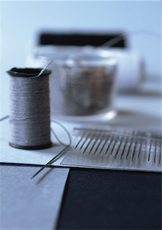 Thread and sewing needles, close-up Stock Photo - Premium Royalty-Free, Code: 632-01147168