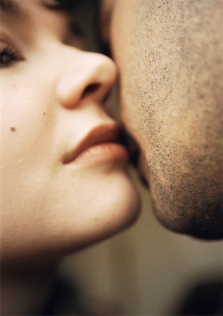 simsearch:632-03848123,k - Couple kissing, close-up Stock Photo - Premium Royalty-Free, Code: 632-01142345