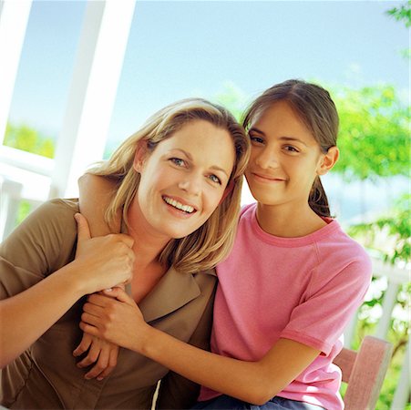 simsearch:632-02416107,k - Mother and daughter hugging, portrait Stock Photo - Premium Royalty-Free, Code: 632-01142621