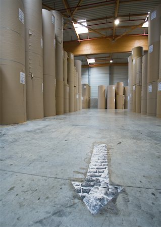 papierfabrik - Rollen Papier im warehouse Stockbilder - Premium RF Lizenzfrei, Bildnummer: 632-01157371