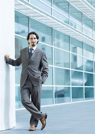 simsearch:632-01157433,k - Businessman, full length portrait Stock Photo - Premium Royalty-Free, Code: 632-01157415