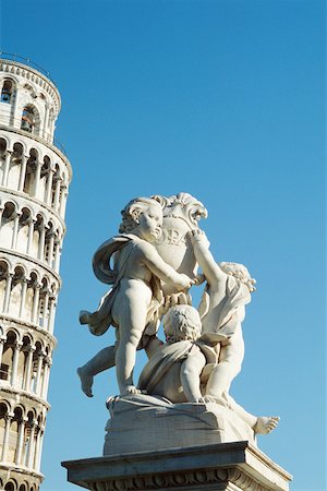 simsearch:400-05894609,k - Italy, Pisa, leaning tower and statue Foto de stock - Sin royalties Premium, Código: 632-01158031