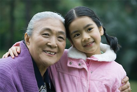 simsearch:632-05401213,k - Girl with grandmother, portrait Fotografie stock - Premium Royalty-Free, Codice: 632-01271878