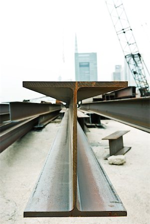 steel beams - Metal beam in construction site, close-up Foto de stock - Sin royalties Premium, Código: 632-01784567