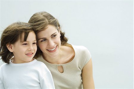 simsearch:632-02689996,k - Mother and young son looking away, smiling Stock Photo - Premium Royalty-Free, Code: 632-02227948