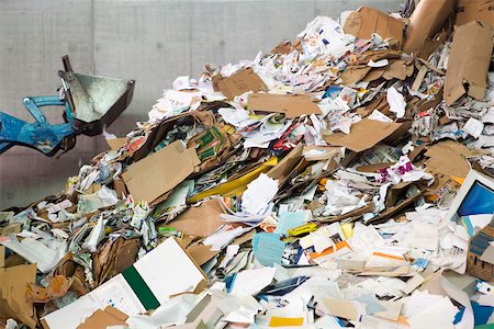 simsearch:632-02690387,k - Große Haufen Papier und Karton im recycling-center Stockbilder - Premium RF Lizenzfrei, Bildnummer: 632-02690413