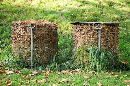 Compost bins Foto de stock - Sin royalties Premium, Código: 632-02690437