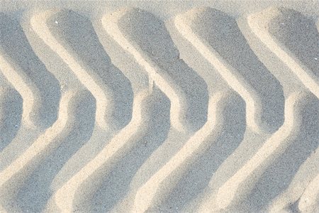 simsearch:632-03898139,k - Tire tracks in sand, close-up Stock Photo - Premium Royalty-Free, Code: 632-02745268