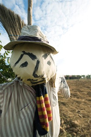 scarecrow farm - Scarecrow in field, close-up Stock Photo - Premium Royalty-Free, Code: 632-02885478