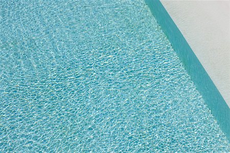 refracción - Sunlight refracted on water in swimming pool Foto de stock - Sin royalties Premium, Código: 632-03193625