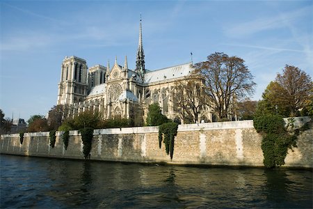 France, Paris, Notre Dame Cathedral, viewed from the Seine Stock Photo - Premium Royalty-Free, Code: 632-03500677