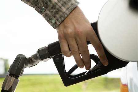 pompe à essence - Ravitaillement en combustible Photographie de stock - Premium Libres de Droits, Code: 632-03500865