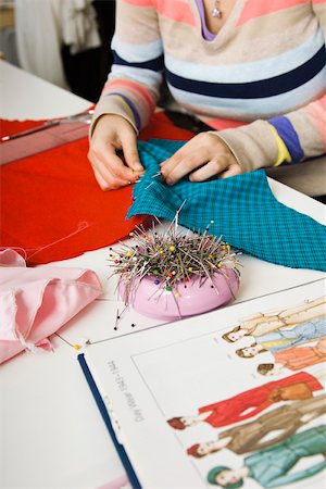 patrón de costura - Preparing fabric for sewing project Foto de stock - Sin royalties Premium, Código: 632-03501072
