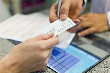 Krankenversicherung hilft Patienten, die medizinische Versorgung erhalten, die sie benötigen Stockbilder - Premium RF Lizenzfrei, Bildnummer: 632-03629984