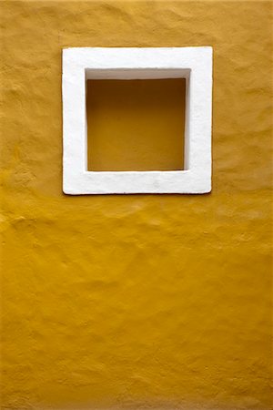 stuc - Médaillon en forme carrée sur le mur de stuc Photographie de stock - Premium Libres de Droits, Code: 632-03779333