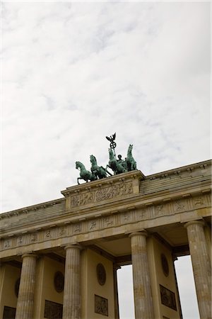 puerta de brandemburgo - Germany, Berlin, Brandenburg Gate Foto de stock - Sin royalties Premium, Código: 632-03779398