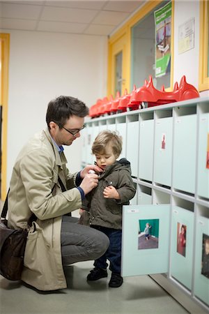 family walking away - Father dropping toddler son off at preschool Stock Photo - Premium Royalty-Free, Code: 632-03848290