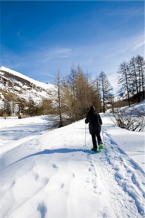 simsearch:632-03897927,k - Snowshoeing Stock Photo - Premium Royalty-Free, Code: 632-03897946