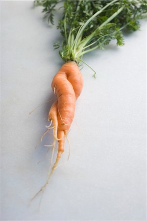 Twisted carrot Fotografie stock - Premium Royalty-Free, Codice: 632-03898018